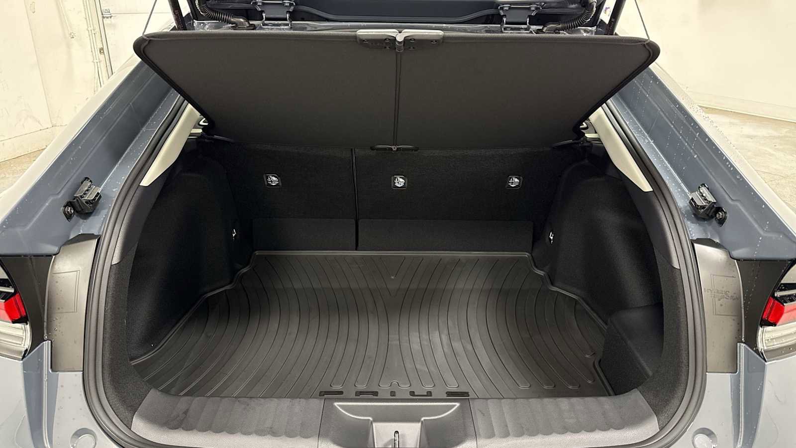 New 2026 Toyota Prius LE image 27