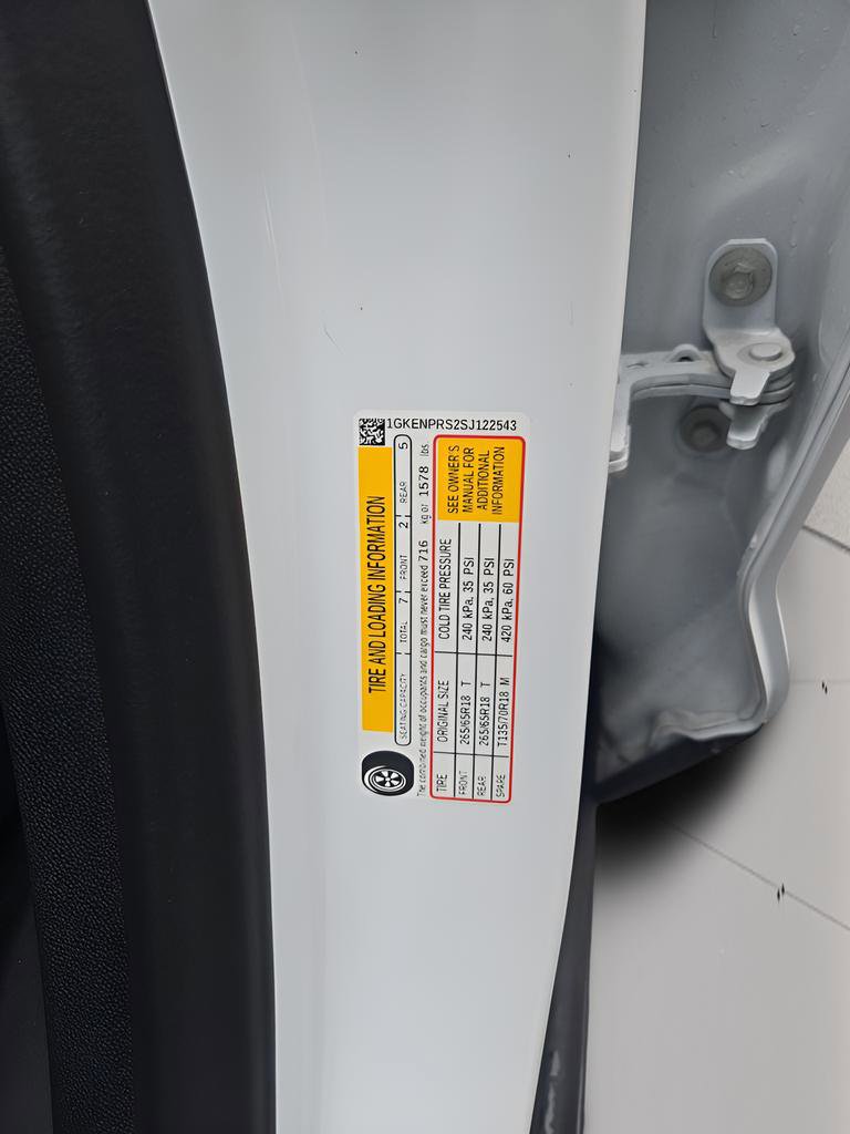 Used 2025 GMC Acadia AT4 image 10