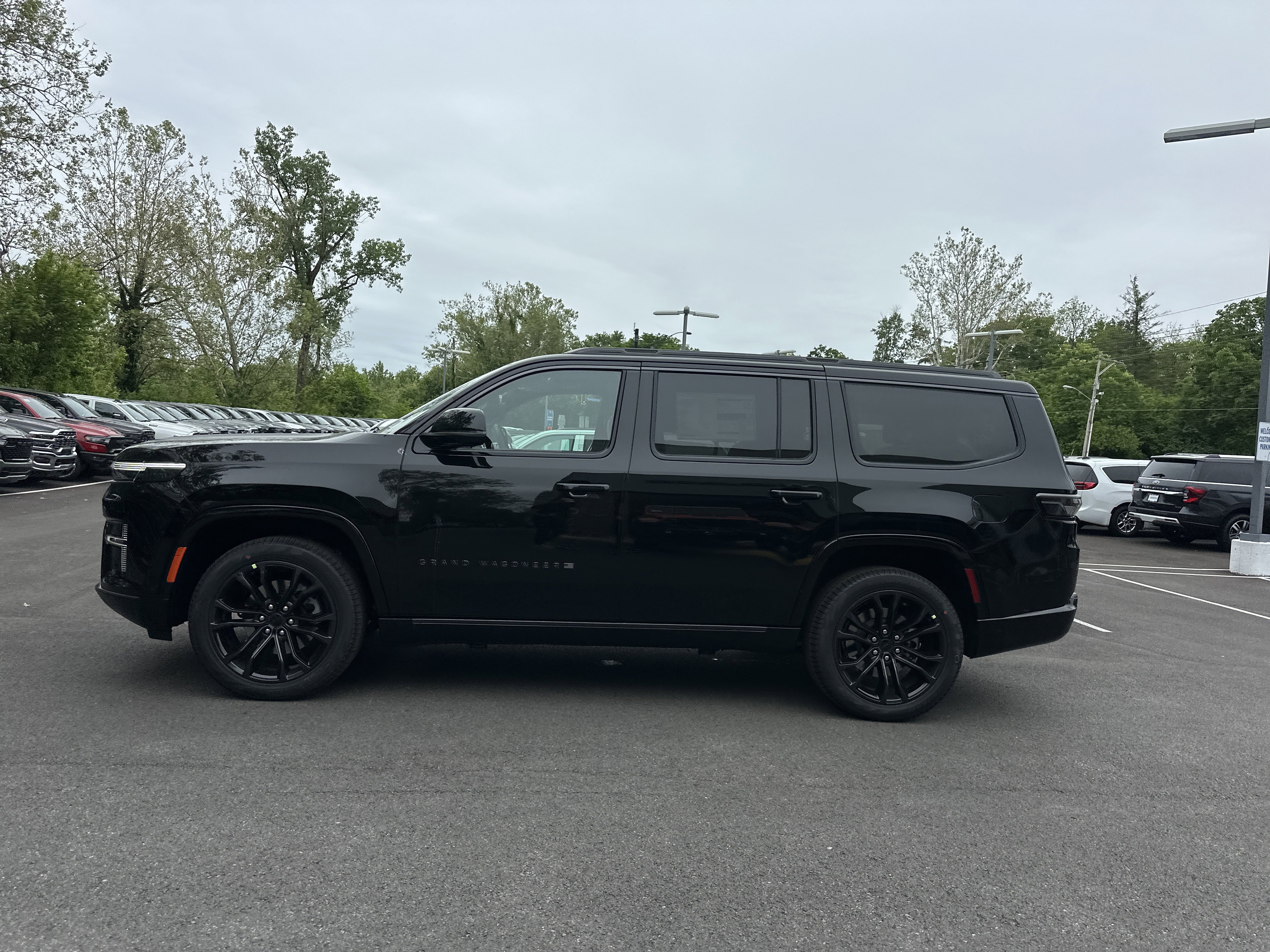 New 2026 Jeep Grand Wagoneer Summit AWD/4WD image 23