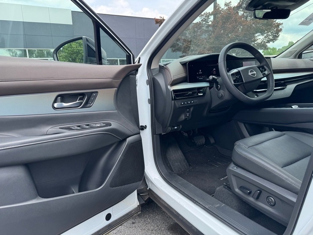 New 2025 Nissan Murano Platinum w/ Cargo Package image 15