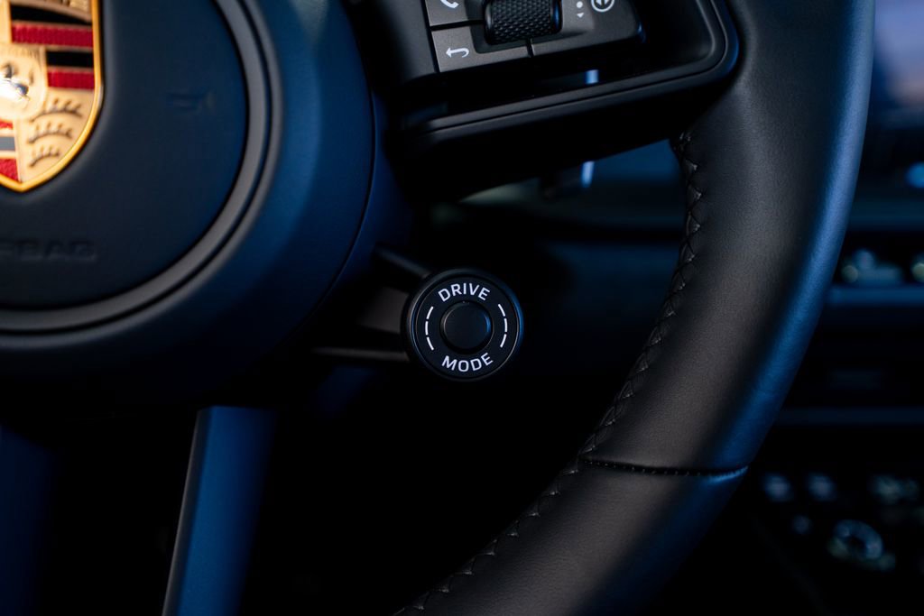 Used 2025 Porsche 911 GT3 image 37