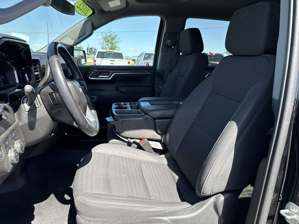 Used 2022 Chevrolet Silverado 1500 LT AWD/4WD image 21