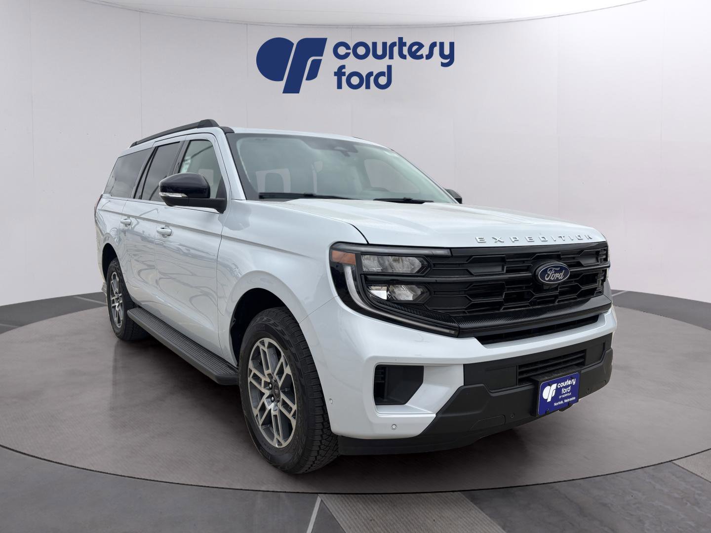 New 2025 Ford Expedition Max Active AWD/4WD image 1