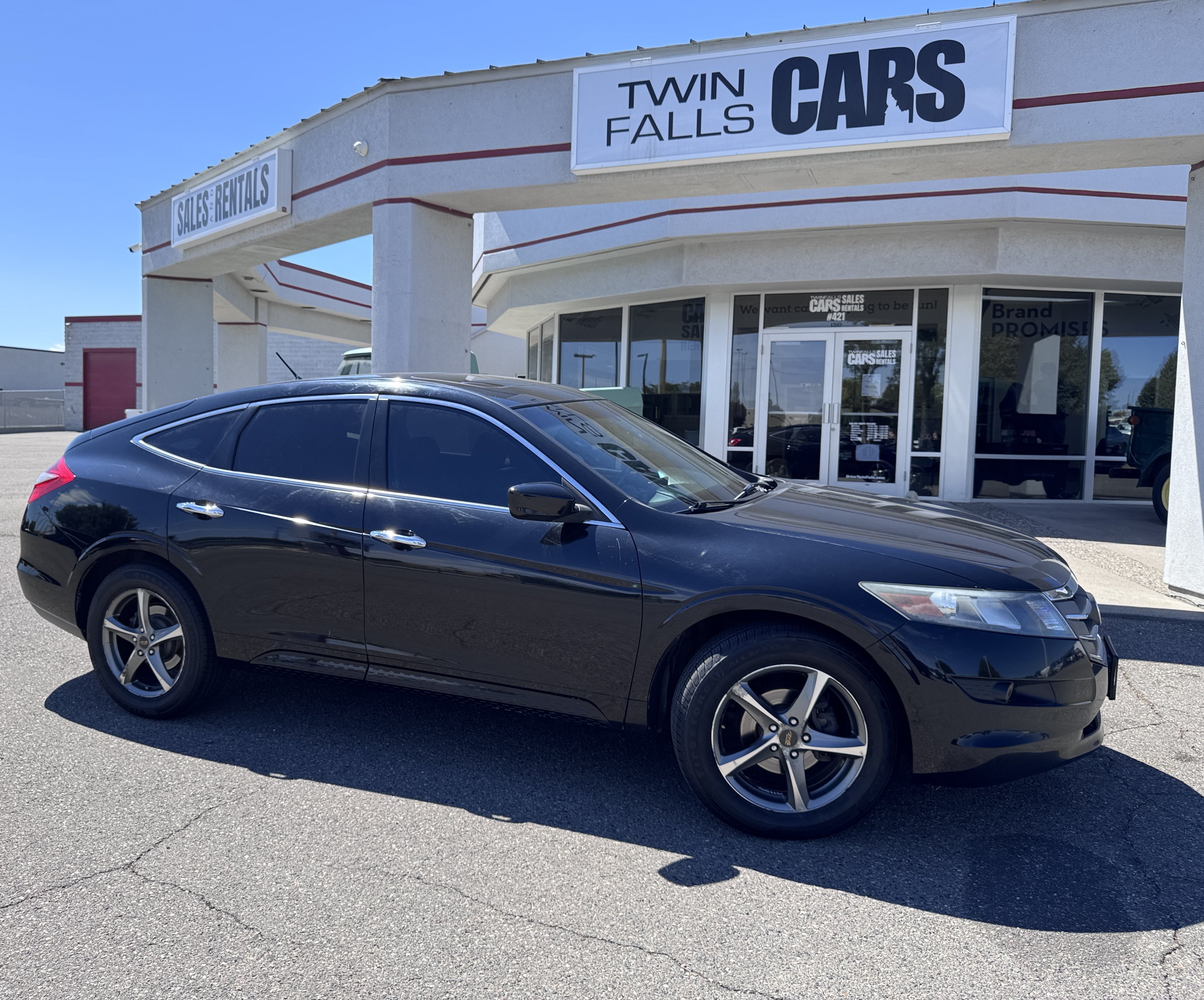 Used 2010 Honda Crosstour EX-L image 2
