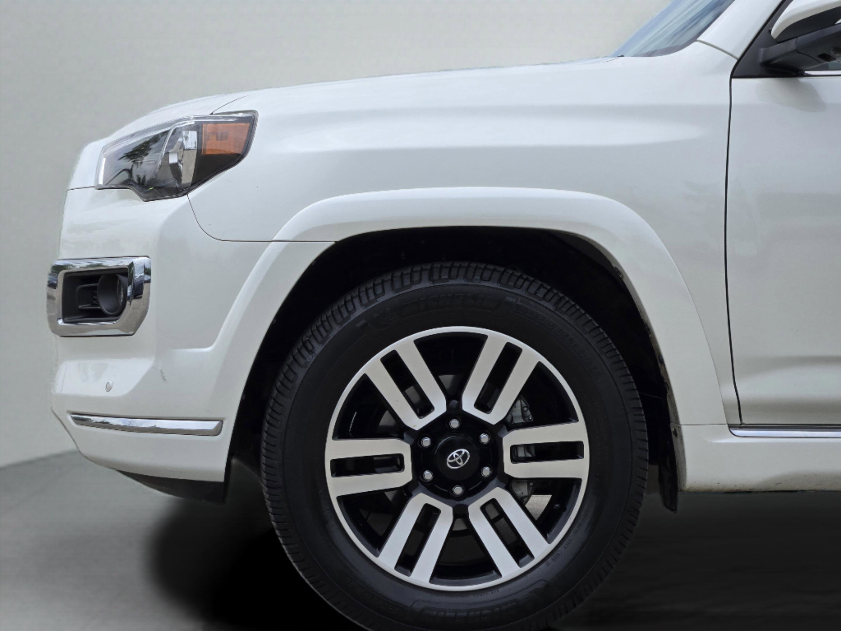 Used 2022 Toyota 4Runner Limited RWD image 13