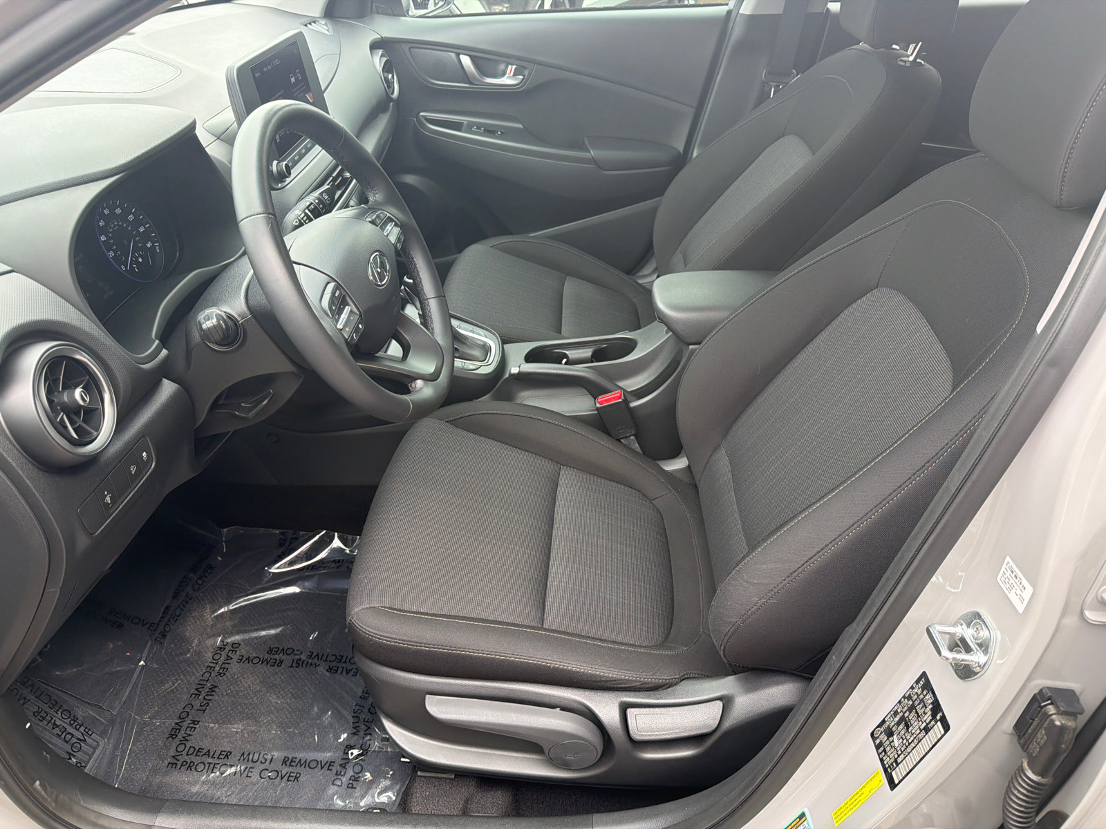 Certified 2022 Hyundai Kona SEL w/ Convenience Package FWD image 9