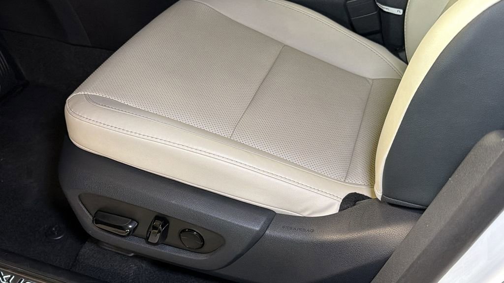 Used 2024 Lexus RX 350 Premium w/ Accessory Package (K3) image 22