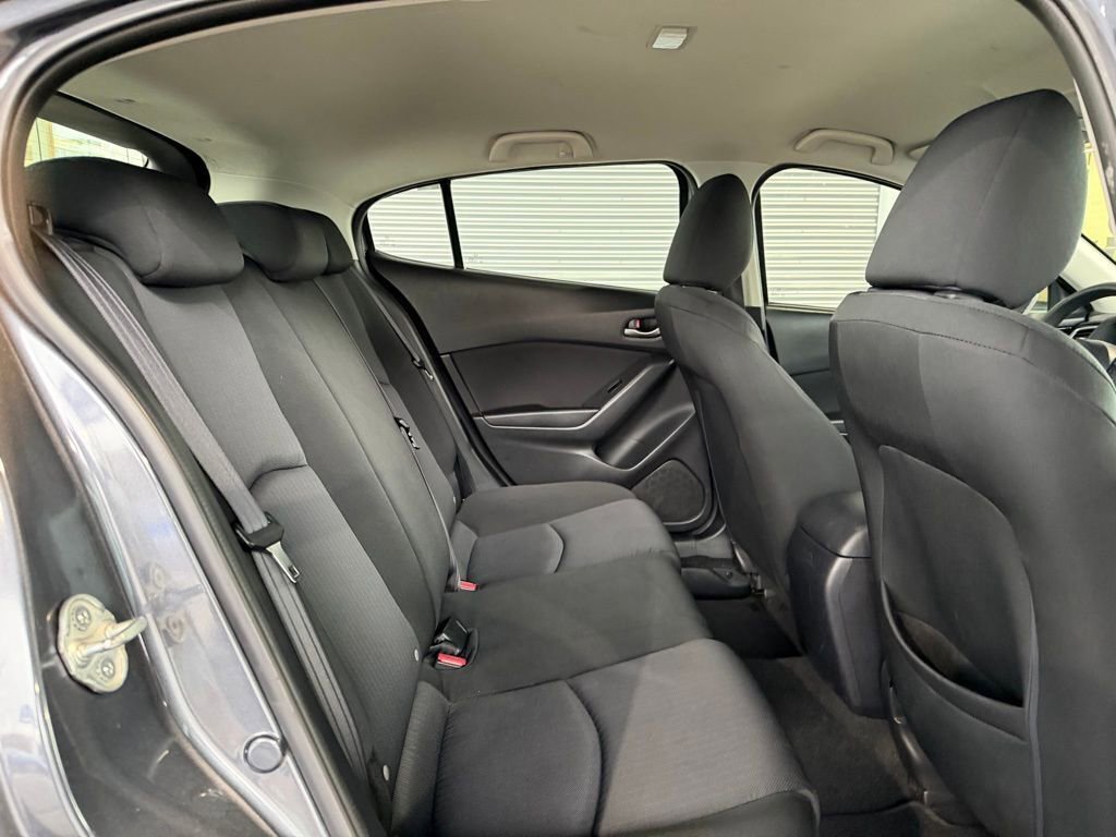Used 2015 MAZDA MAZDA3 i Sport image 11
