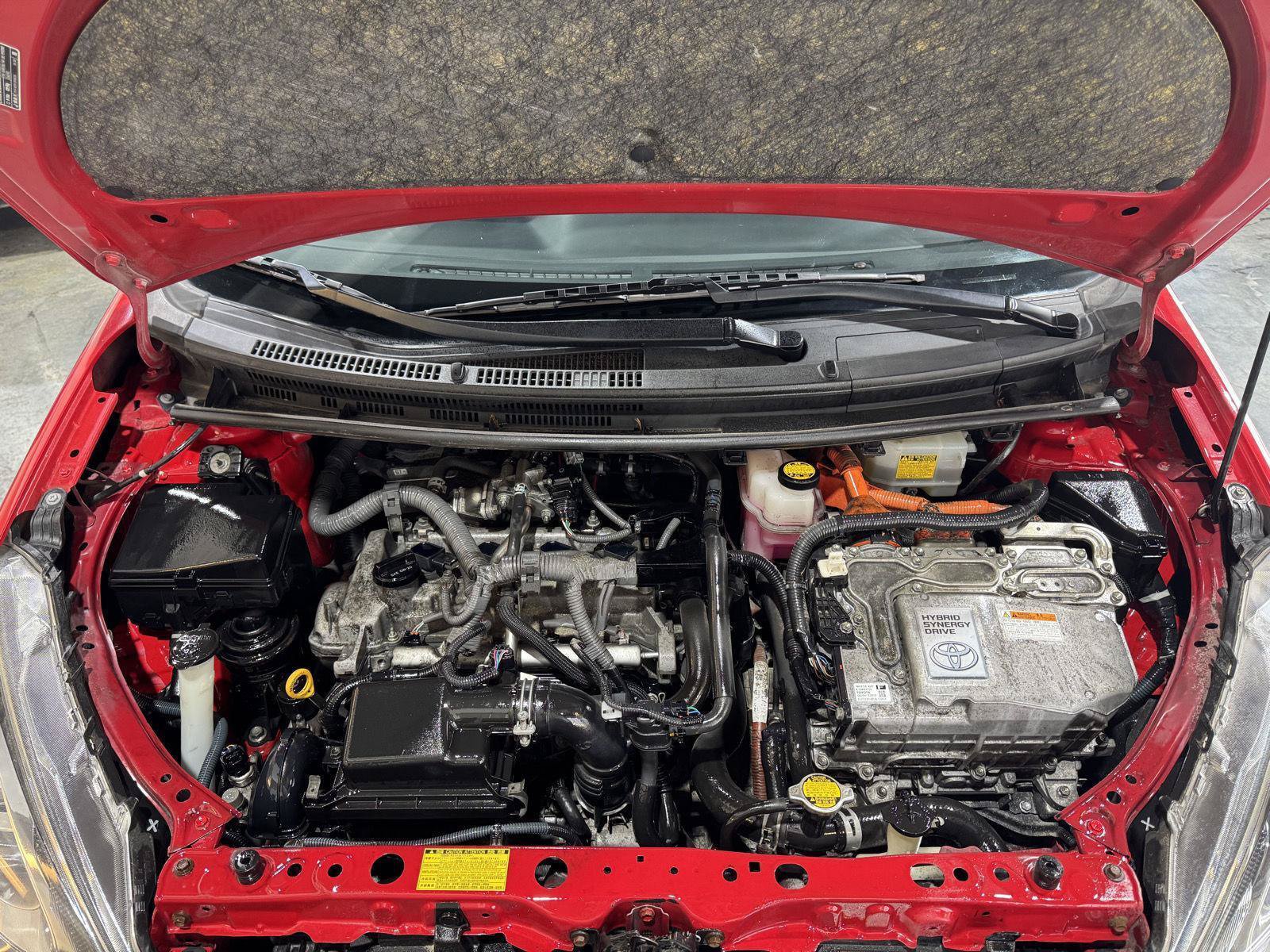 Used 2015 Toyota Prius C Three FWD image 34