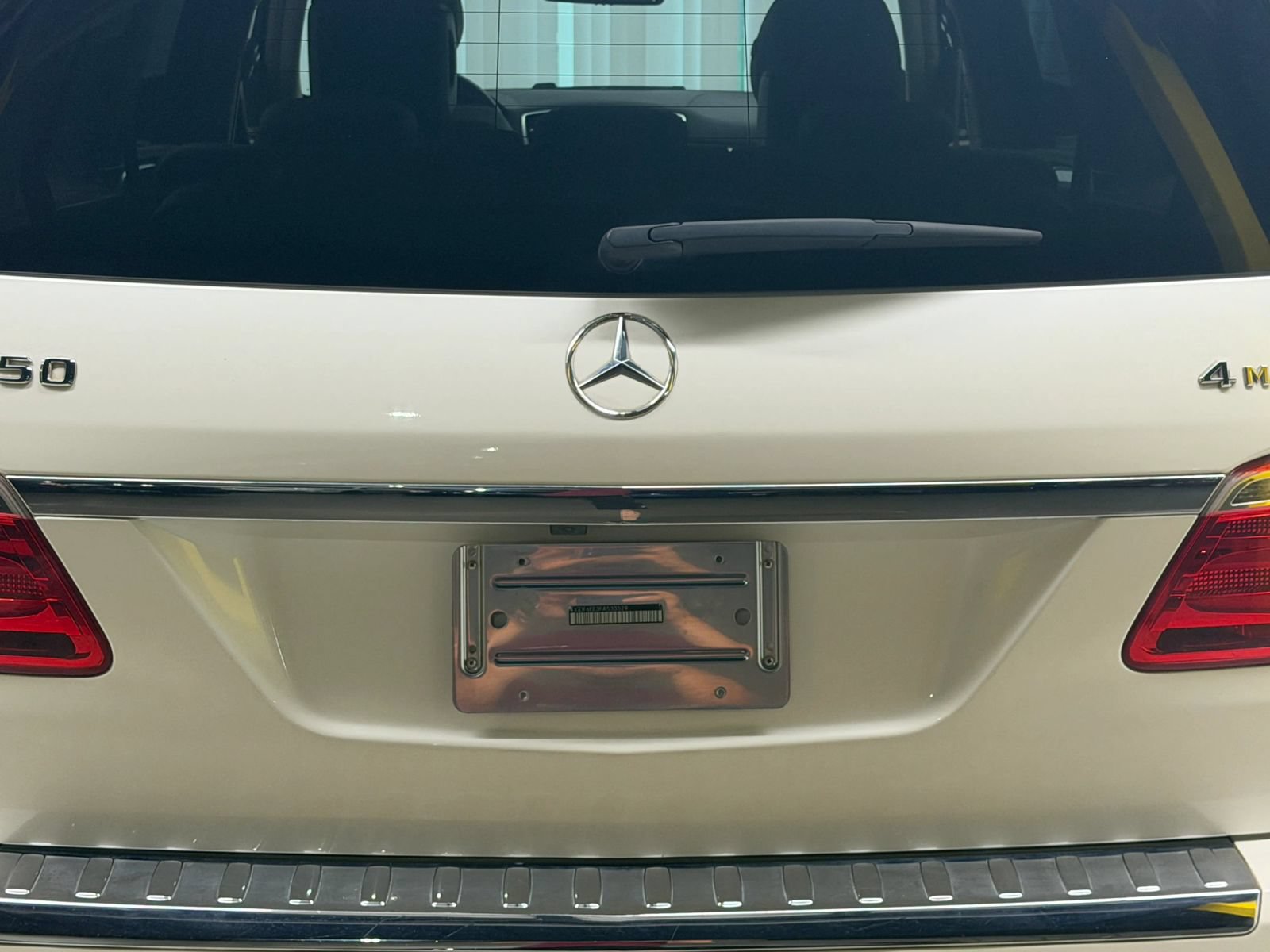 Used 2015 Mercedes-Benz GL 450 4MATIC w/ Lane Tracking Package image 11