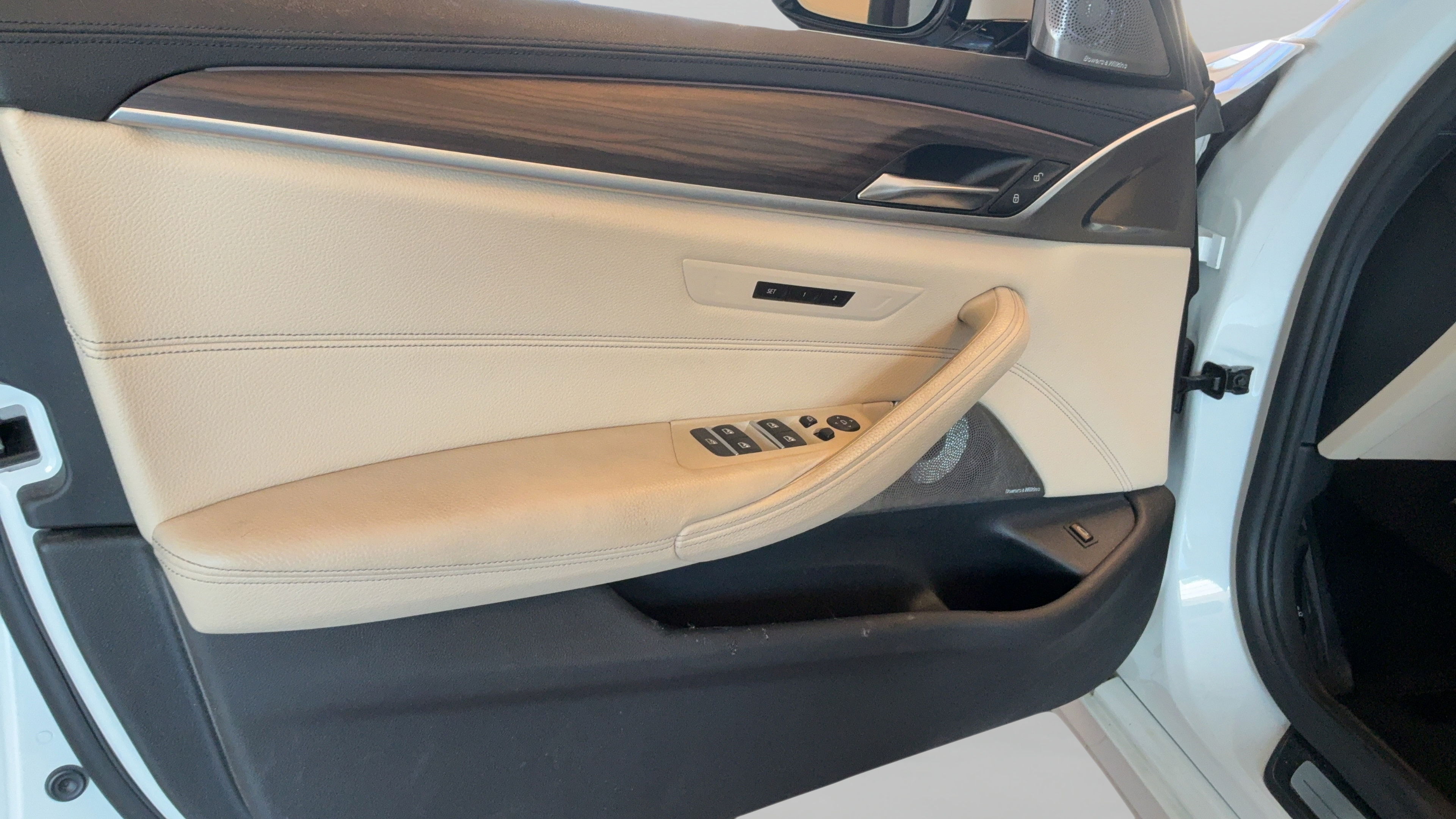 Used 2017 BMW 540i RWD image 24