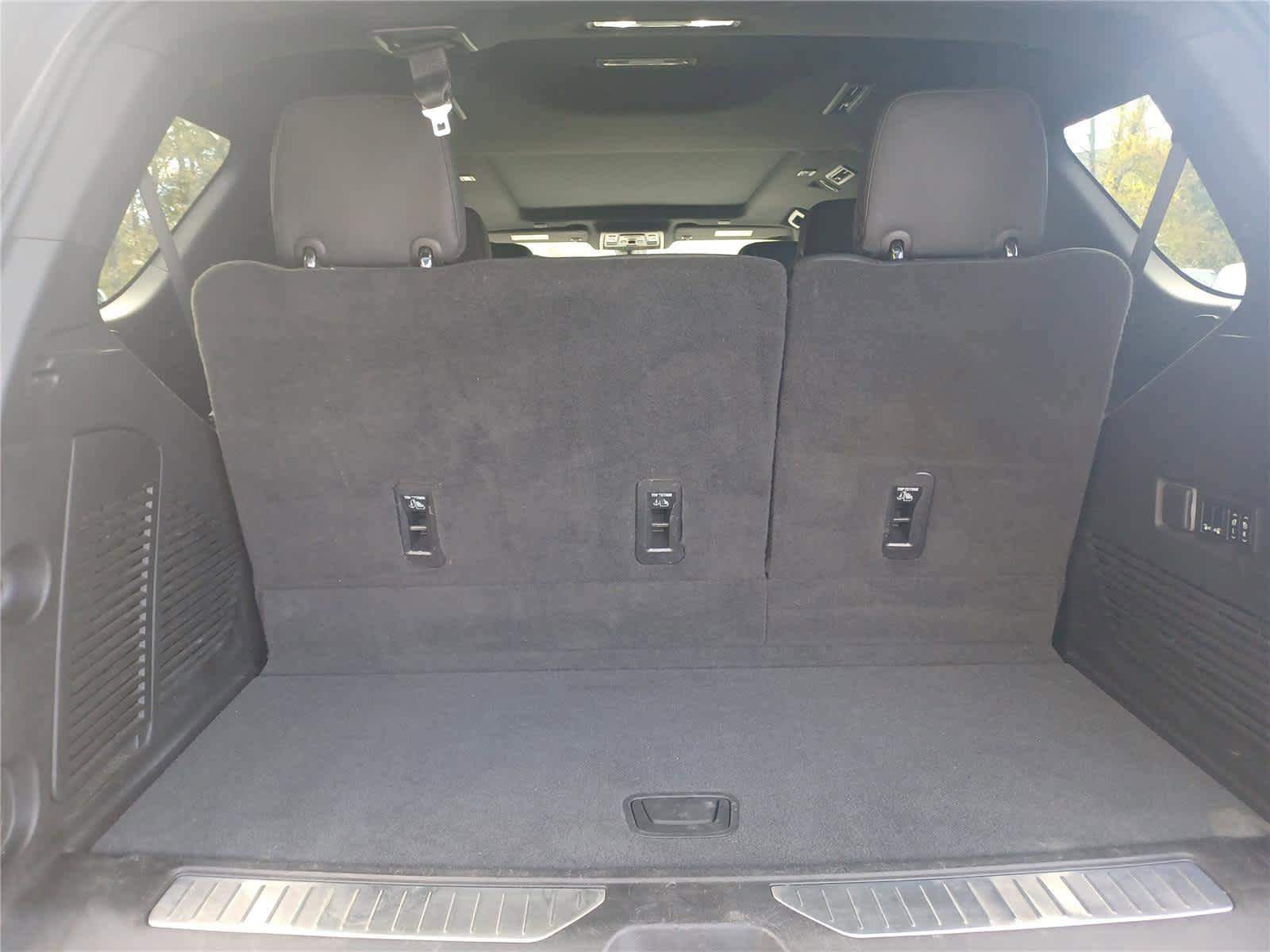 Used 2022 Chevrolet Tahoe RST w/ Luxury Package AWD/4WD image 20