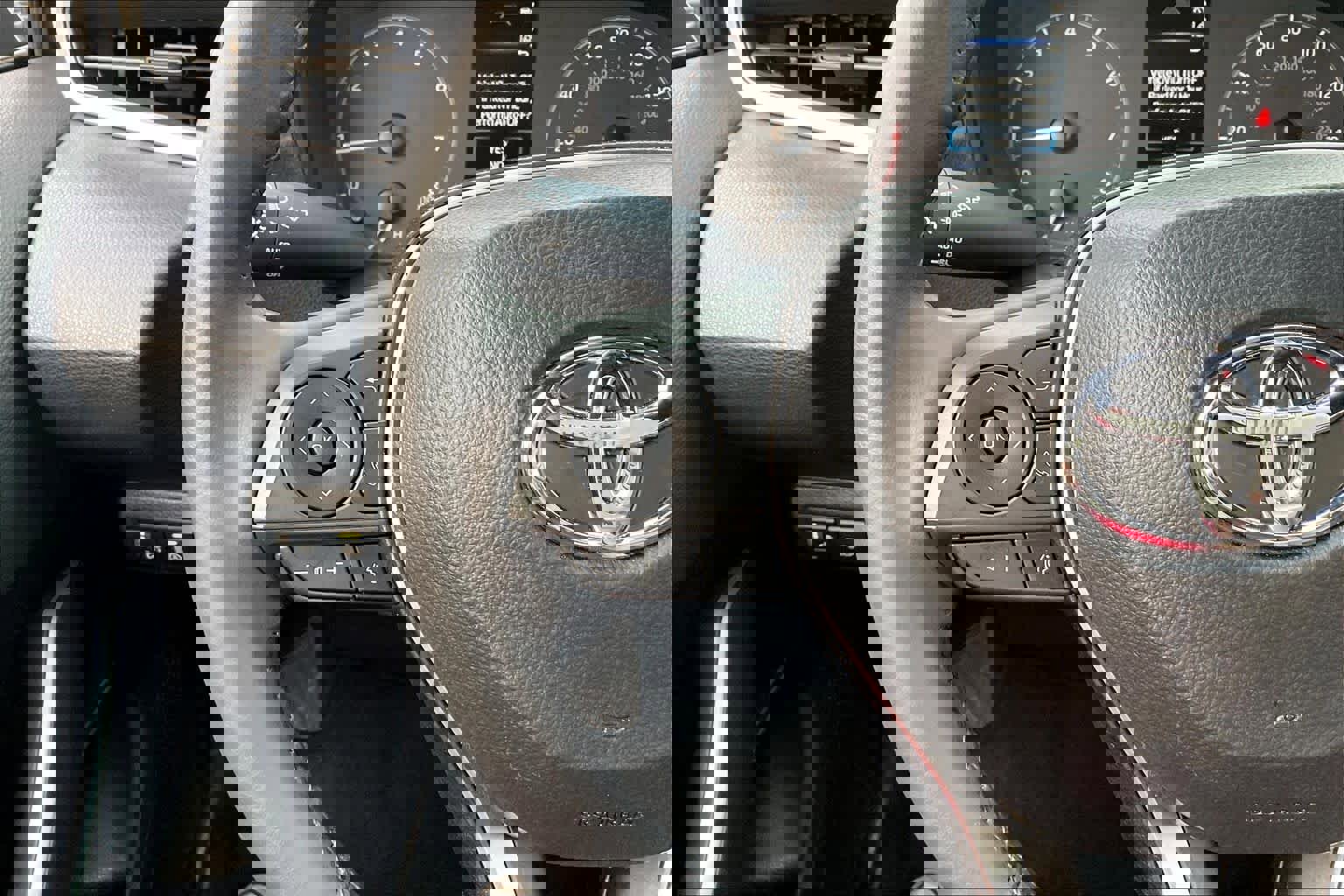 Used 2024 Toyota Corolla SE FWD image 23