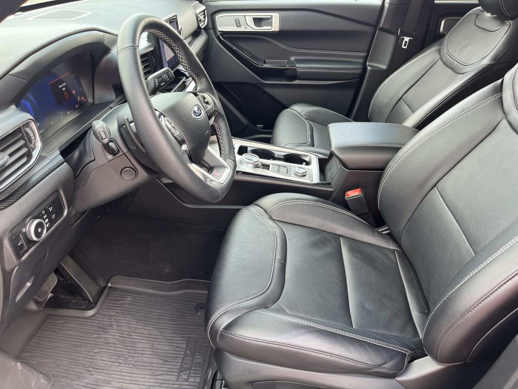 Used 2024 Ford Explorer ST w/ Equipment Group 401A AWD/4WD image 11