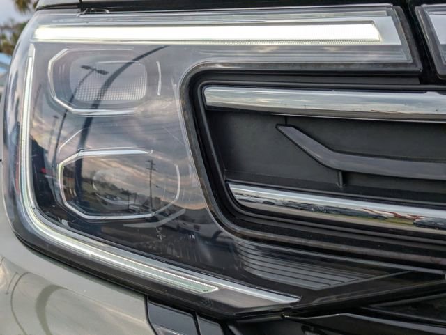 Certified 2025 Volkswagen Atlas Peak Edition SE image 10