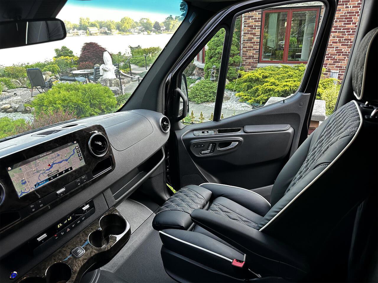 Used 2022 Mercedes-Benz Sprinter 3500 image 28