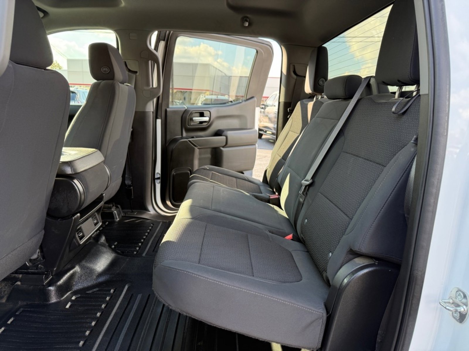 Used 2021 GMC Sierra 1500 4x4 Crew Cab w/ Sierra Value Package image 14