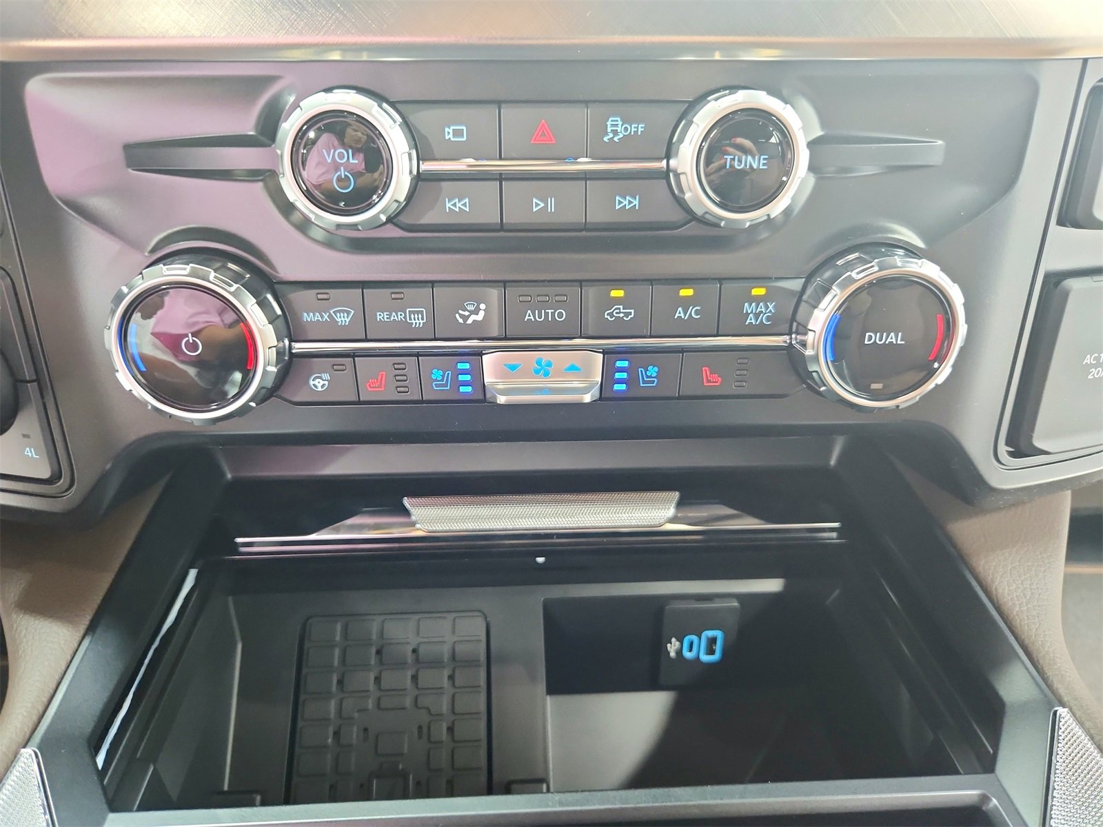 New 2025 Ford F250 King Ranch image 33