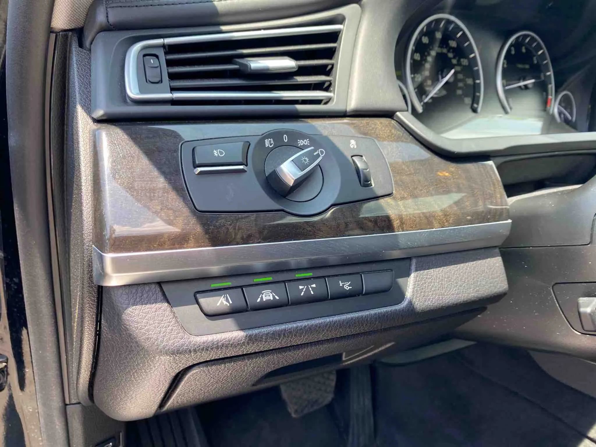 Used 2013 BMW 750Li image 20