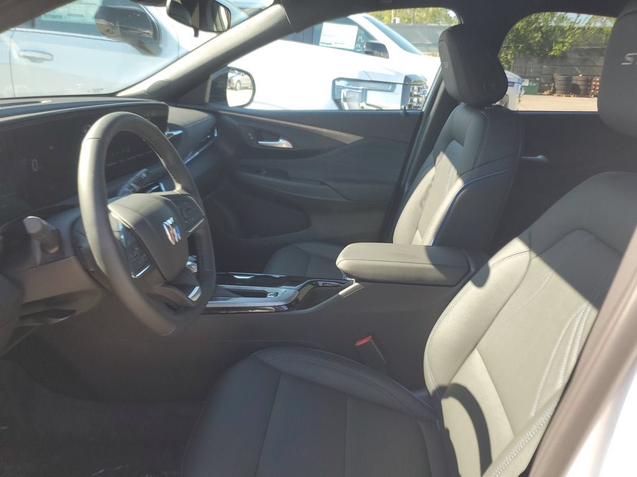 New 2026 Buick Envista Sport Touring w/ Convenience I Package FWD image 18
