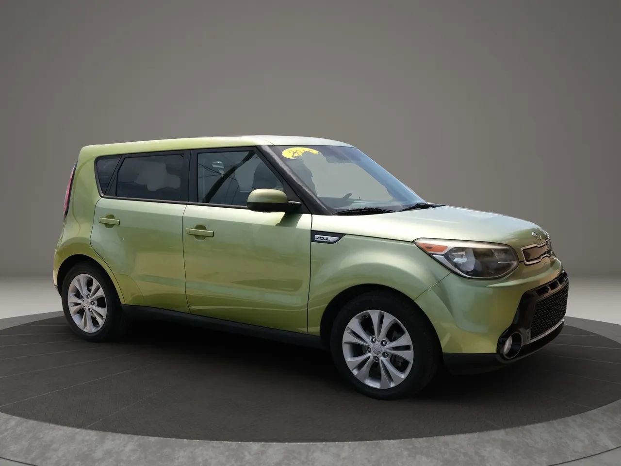 Used 2016 Kia Soul + image 8