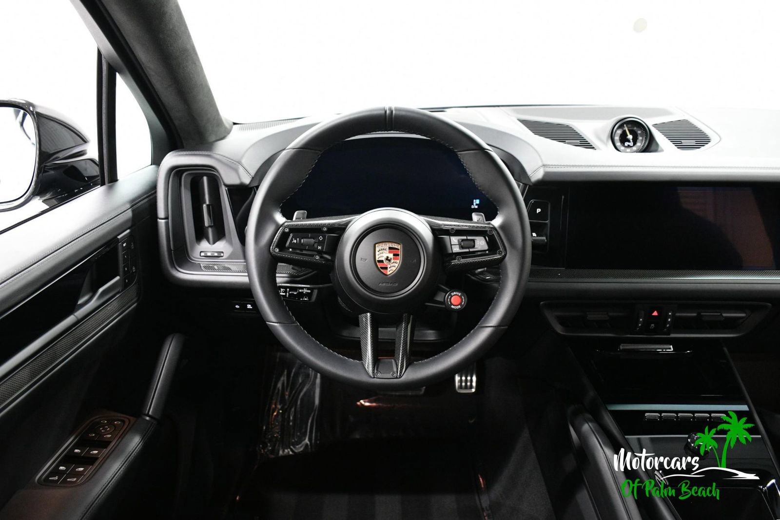 Used 2024 Porsche Cayenne Turbo GT image 32