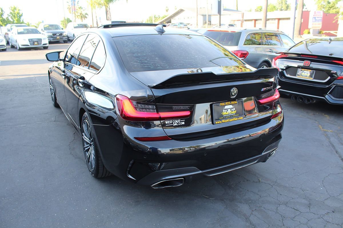 Used 2020 BMW M340i RWD image 5