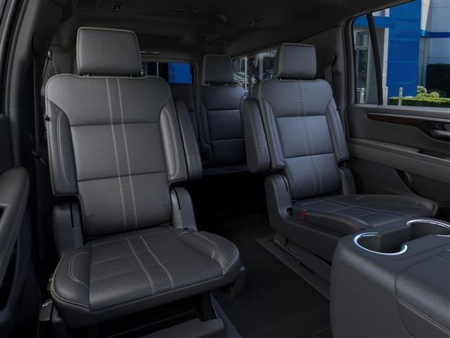 New 2025 Chevrolet Suburban High Country image 17