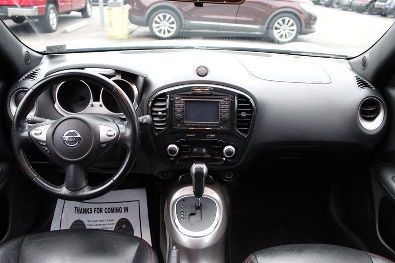 Used 2011 Nissan Juke SL w/ Chrome Pkg image 13