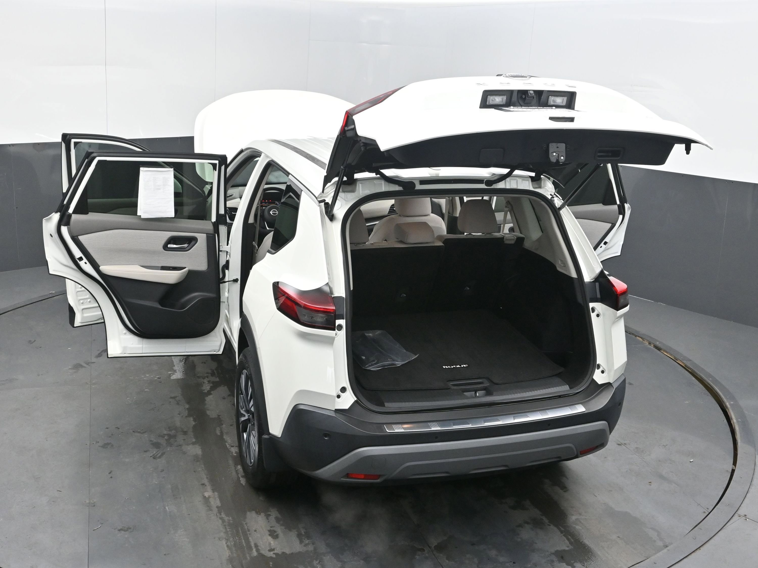 Certified 2023 Nissan Rogue SV image 42