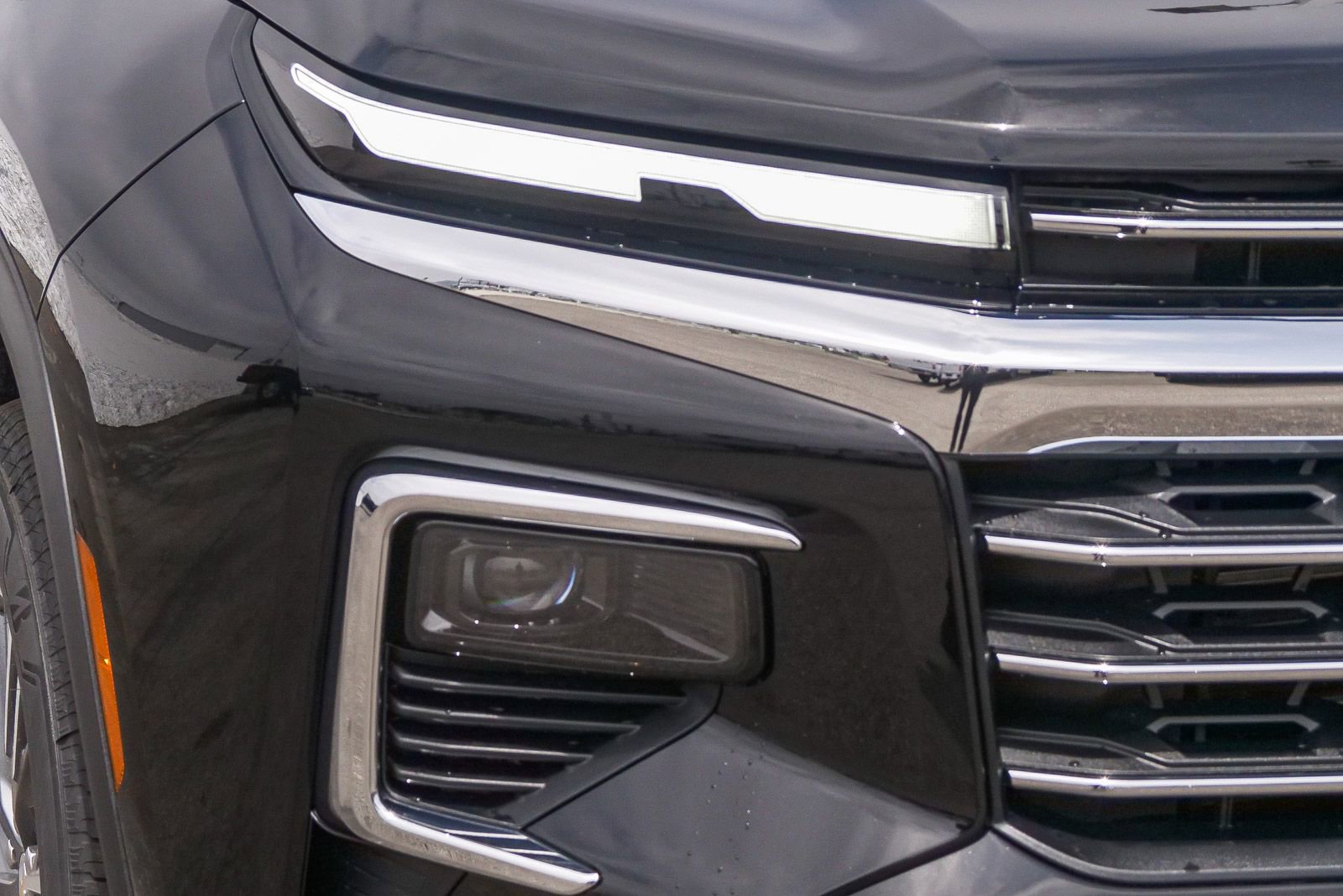 New 2026 Chevrolet Traverse LT w/ Driver Confidence Package FWD image 4