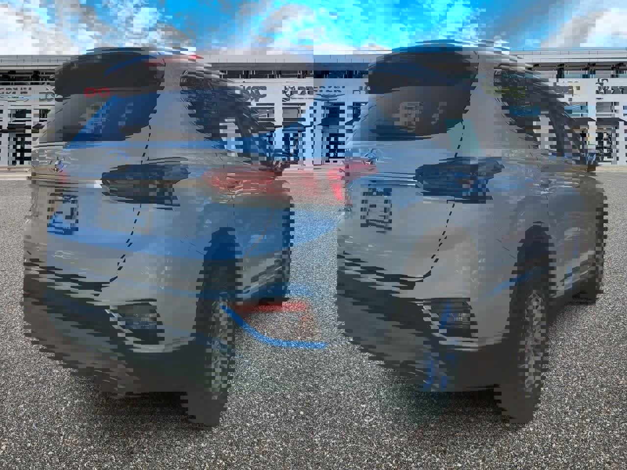 Used 2020 Hyundai Santa Fe SE image 8