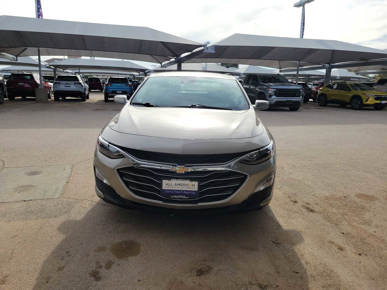 Used 2024 Chevrolet Malibu LT FWD image 3