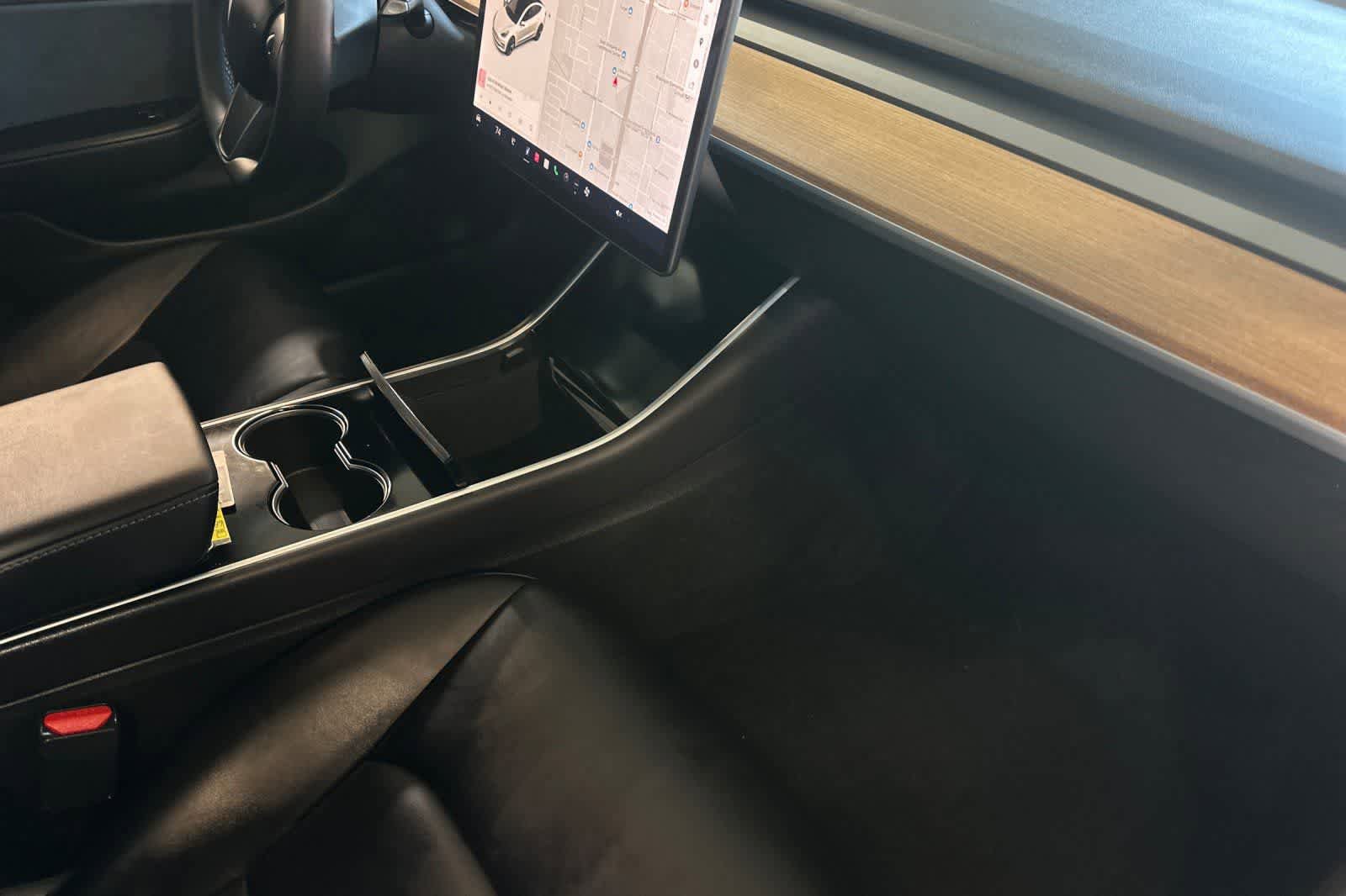 Used 2020 Tesla Model 3 Standard Range Plus RWD image 18