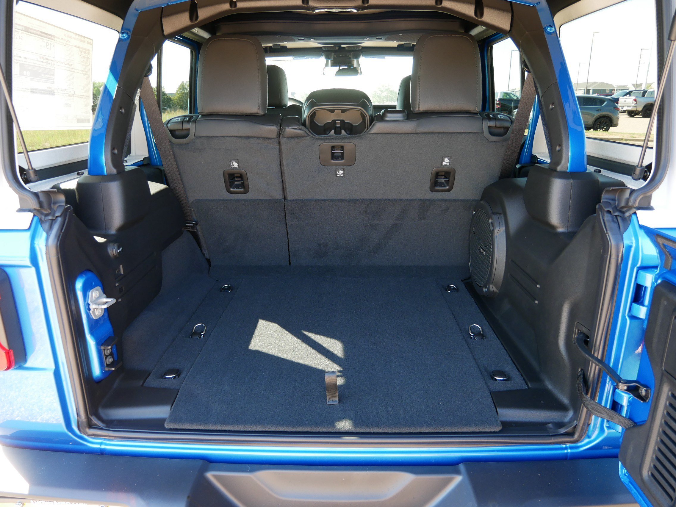 New 2027 Jeep Wrangler Unlimited Sahara AWD/4WD image 6