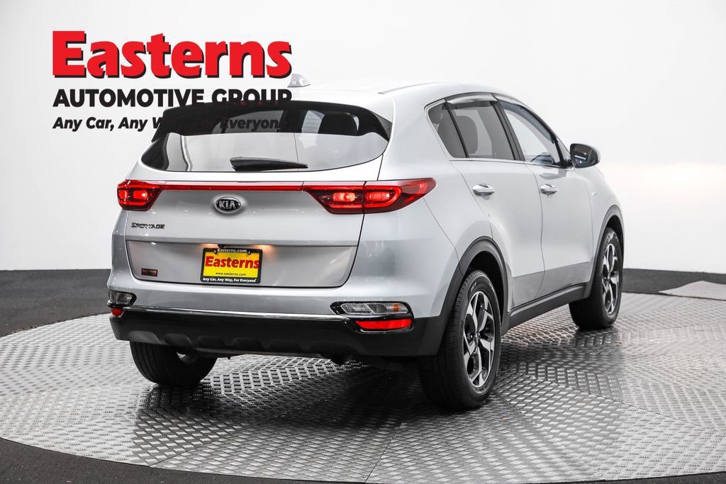 Used 2022 Kia Sportage LX image 5