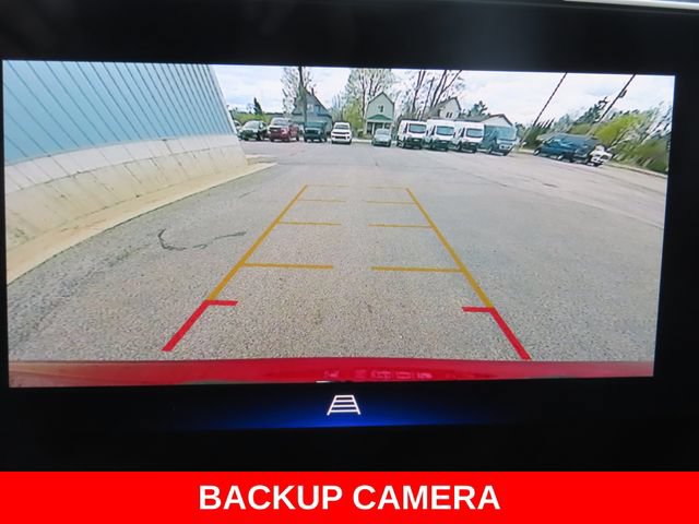 Used 2024 Chevrolet Trax RS w/ Sunroof Package FWD image 7