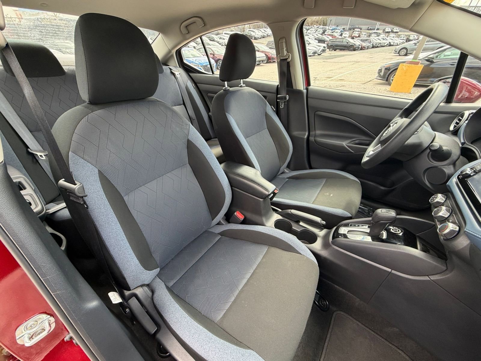 Used 2025 Nissan Versa SV image 31