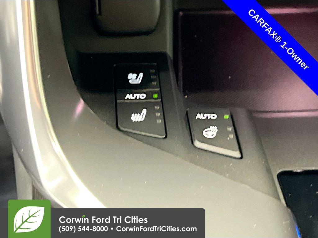 Used 2025 Lexus LX 600 4WD w/ Interior Upgrade Package image 23