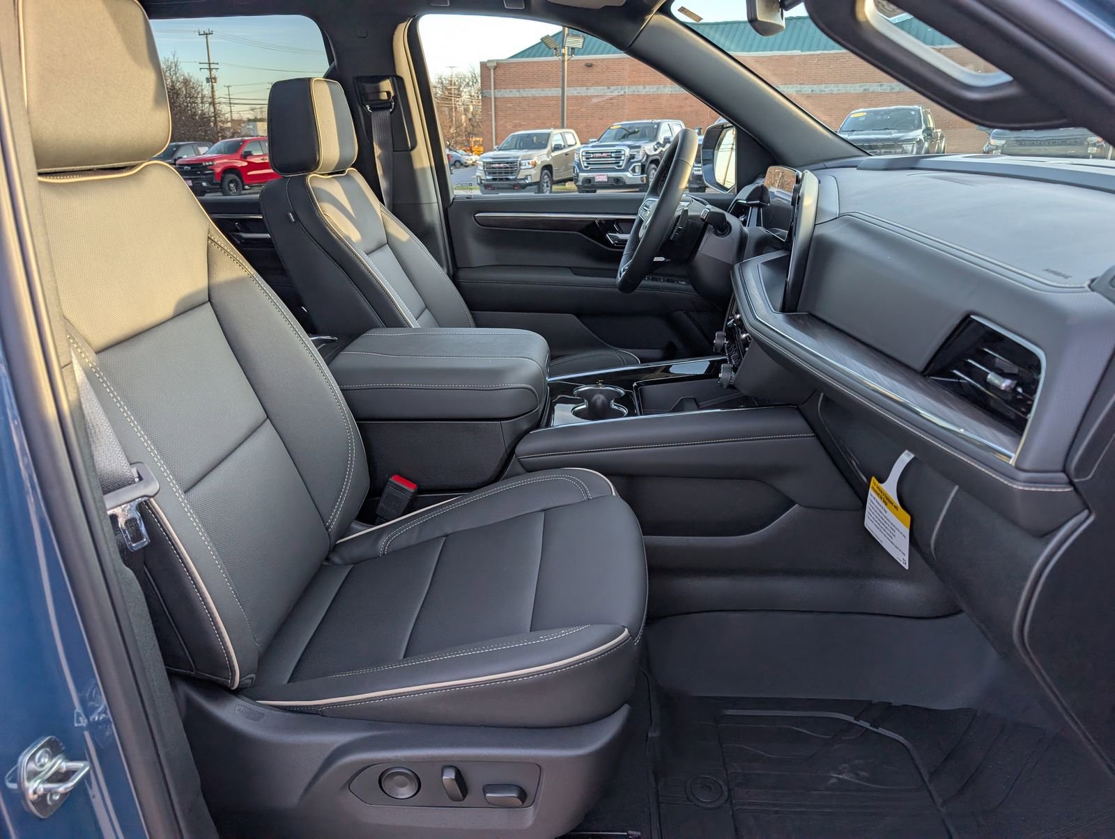 New 2026 Chevrolet Suburban Premier w/ Sun And Tow Package image 9