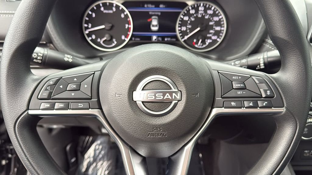 Certified 2025 Nissan Sentra SV FWD image 27