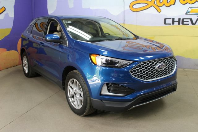 Used 2023 Ford Edge SEL AWD/4WD image 4