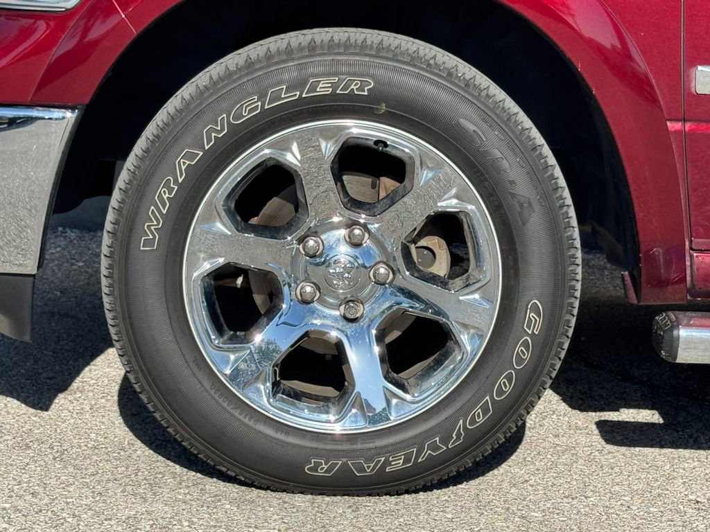 Used 2016 RAM 1500 Laramie AWD/4WD image 38