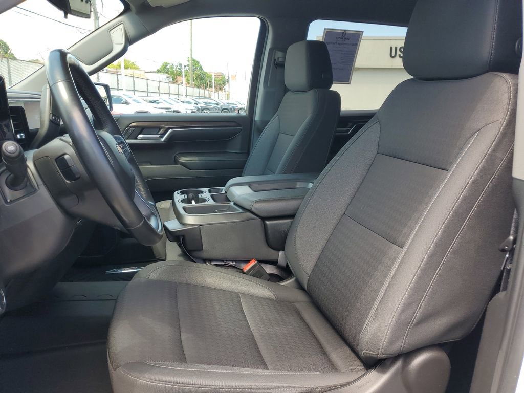 Certified 2024 Chevrolet Silverado 1500 LT AWD/4WD image 18