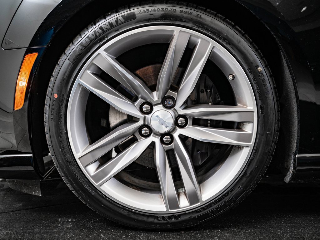 Used 2018 Chevrolet Camaro SS image 14