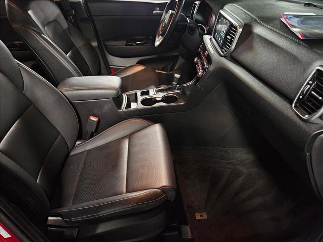 Used 2020 Kia Sportage EX image 20