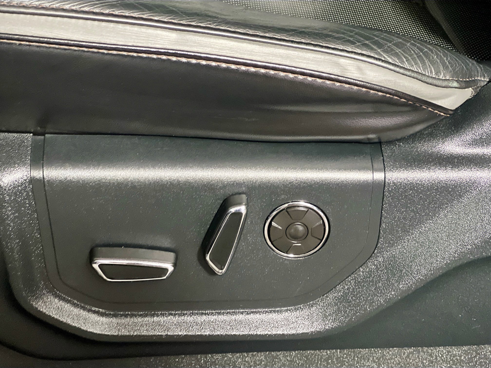 Used 2019 Ford F450 Platinum w/ Platinum Ultimate Package image 15