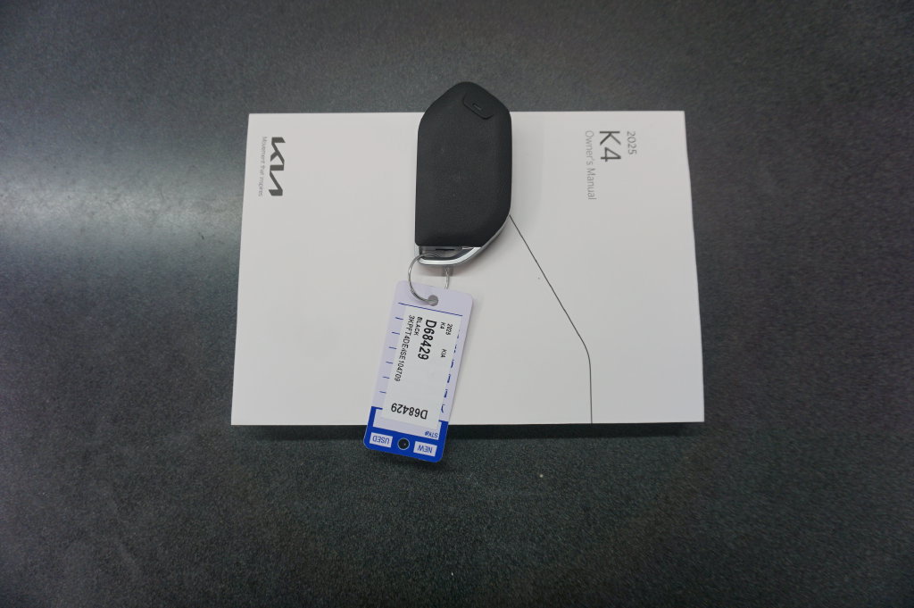 Used 2025 Kia K4 FWD image 15