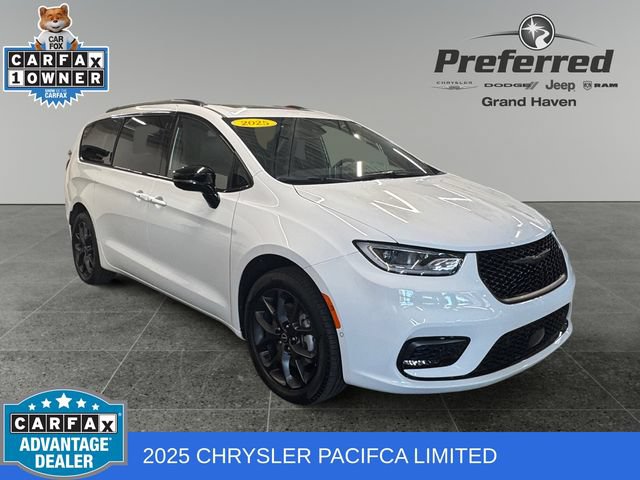 Used 2025 Chrysler Pacifica Limited AWD/4WD image 1