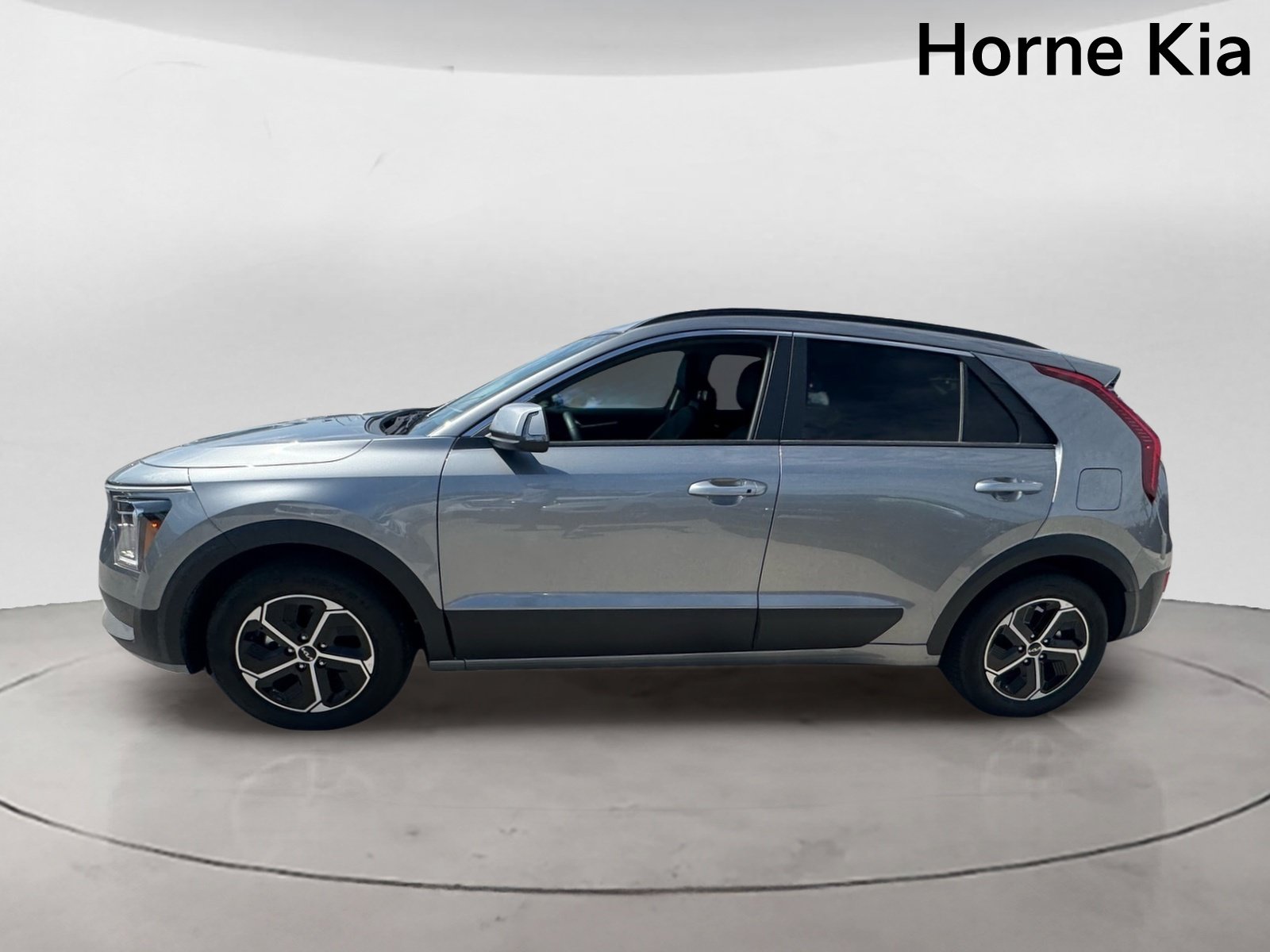 Certified 2025 Kia Niro EX FWD image 6